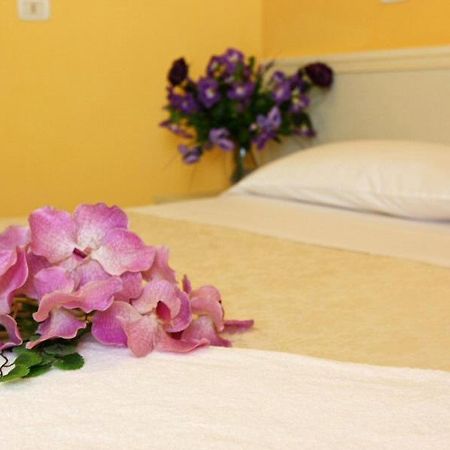 Hotel Leuco' Мартинсикуро Экстерьер фото