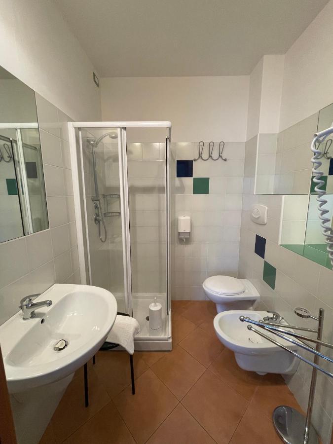 Hotel Leuco' Мартинсикуро Экстерьер фото