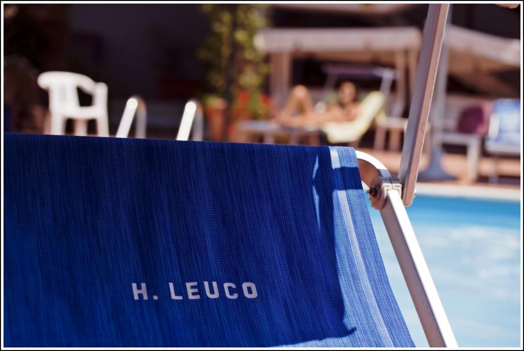 Hotel Leuco' Мартинсикуро Экстерьер фото