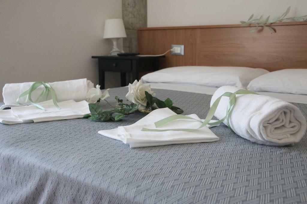 Hotel Leuco' Мартинсикуро Экстерьер фото